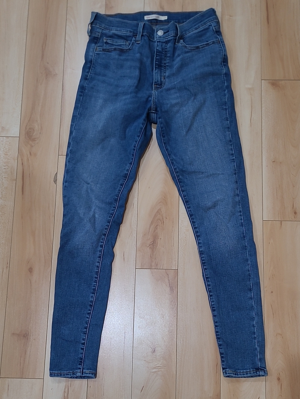 Levi's 720 Women's Size 29 High Rise Super Skinny Jeans